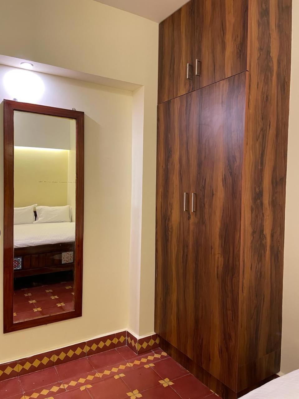 Viswa Residency Srirangam - Heritage Rooms Tiruchirappalli Eksteriør billede