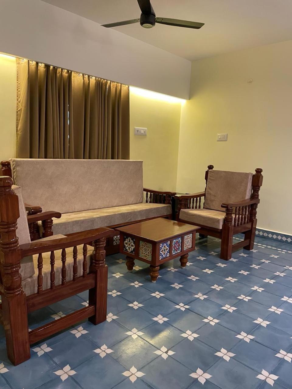 Viswa Residency Srirangam - Heritage Rooms Tiruchirappalli Eksteriør billede